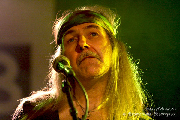  Uli Jon Roth #6, 09.10.2009, ,   