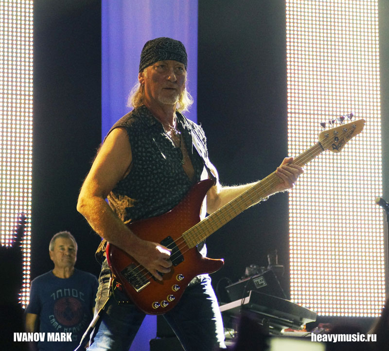 Фотография Deep Purple #12, 06.11.2013, Москва, СК «Олимпийский» 