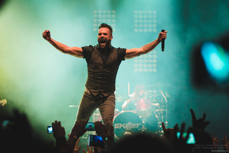  Skillet #14, 04.11.2014, , Stadium Live 