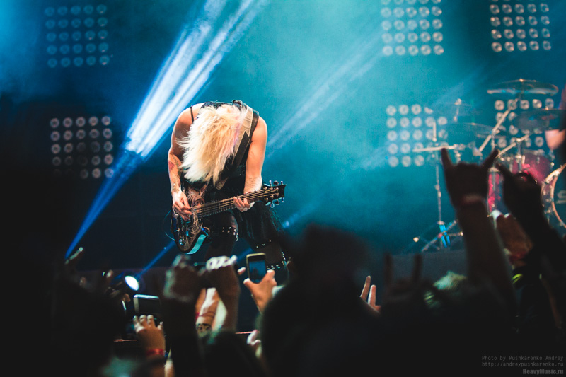  Skillet #19, 04.11.2014, , Stadium Live 