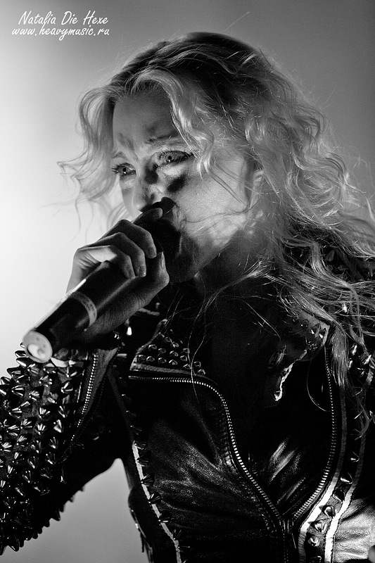  Arch Enemy #1, 10.12.2011, Germany, Geiselwind, Eventhalle 